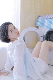 《丰满女学生》伦理hd